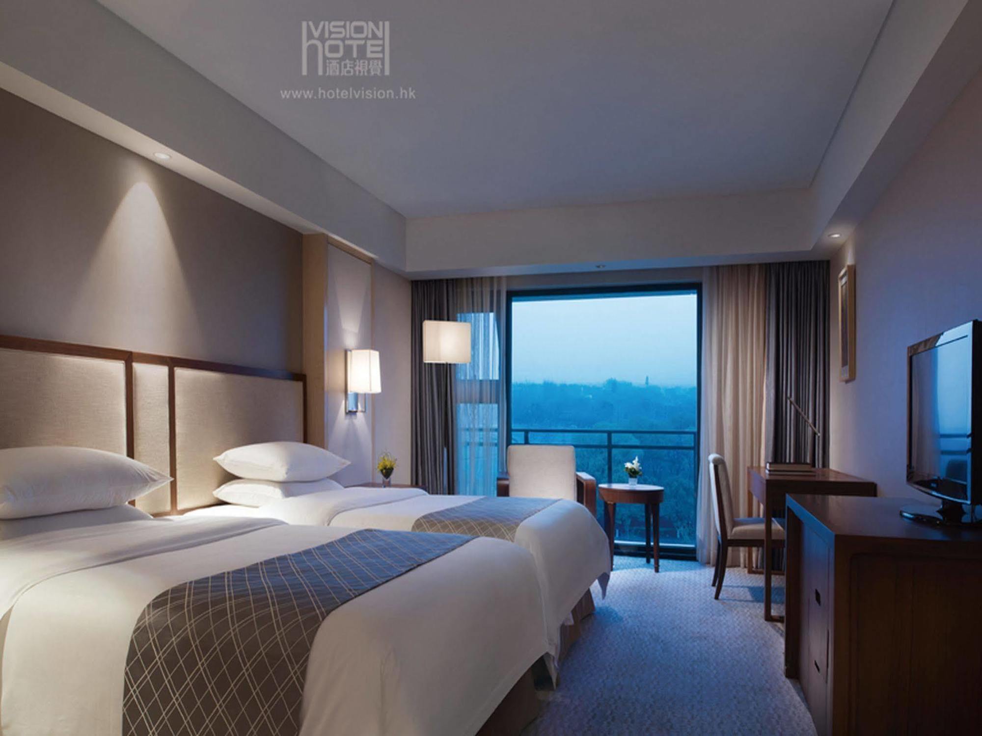 Jinling Riverside Hotel Nanjing  Bagian luar foto