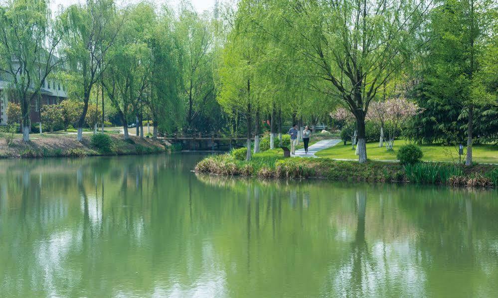 Jinling Riverside Hotel Nanjing  Bagian luar foto